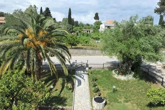 Anna Apartments - Dış Mekan