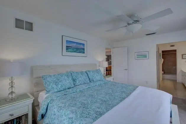 Anna Maria Island Bay Watch Bungalow - Oda