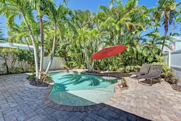 Anna Maria Island Edgewater Bungalow - Oda