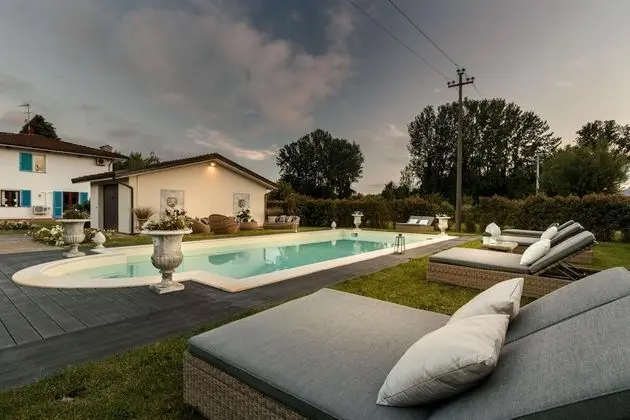 Villa Annalisa a Superbly Appointed Lucca Heaven - Oda