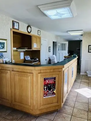 Anne Shirley Motel & Cottages - Lobi