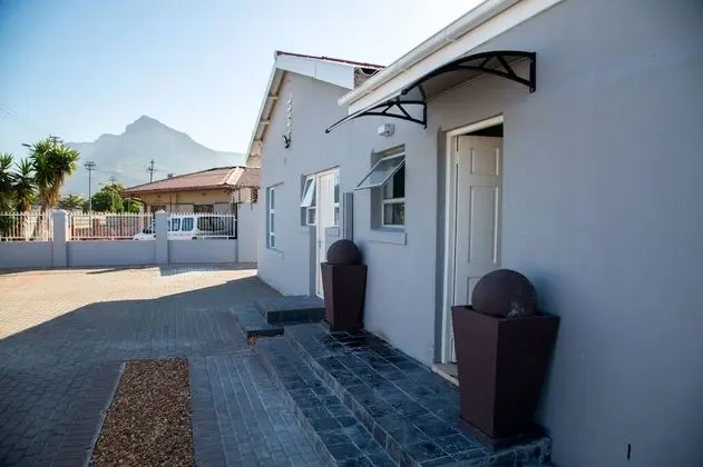 Annex Lodge