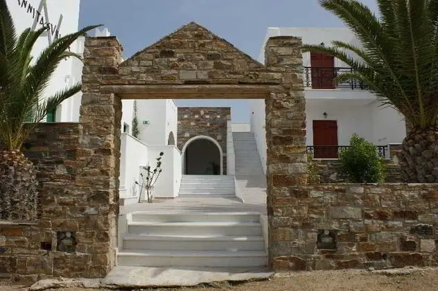 Annitas Village Hotel