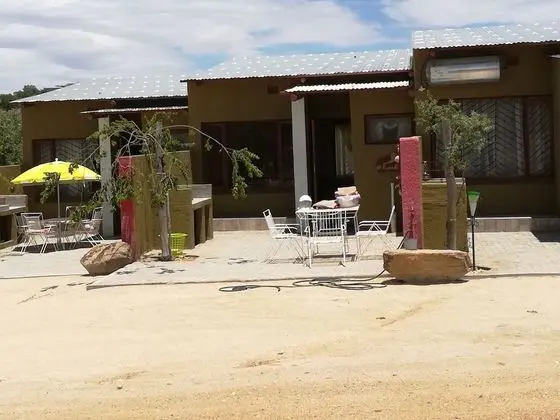 Ann's Lodge & Camping - Dış Mekan