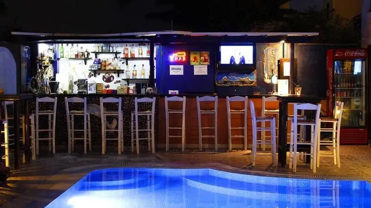 Anny Studios Perissa Beach - Bar