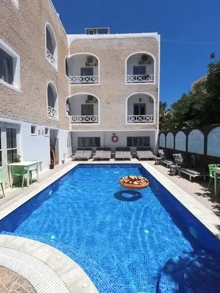 Anny Studios Perissa Beach - Havuz