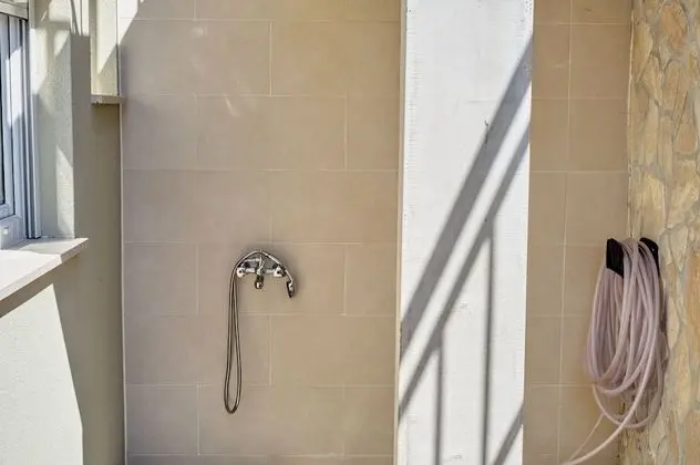 Anovi Holiday House - Dış Mekan
