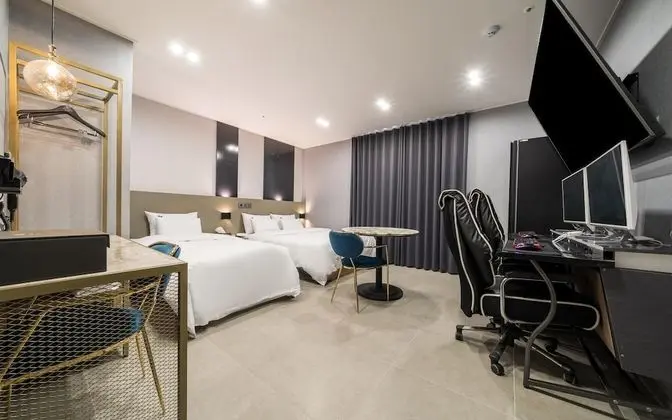 Ansan Grey Design