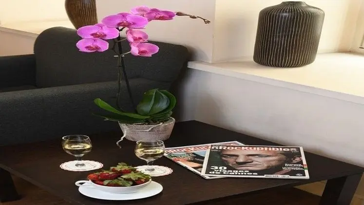 Ansen Suites - Lobi