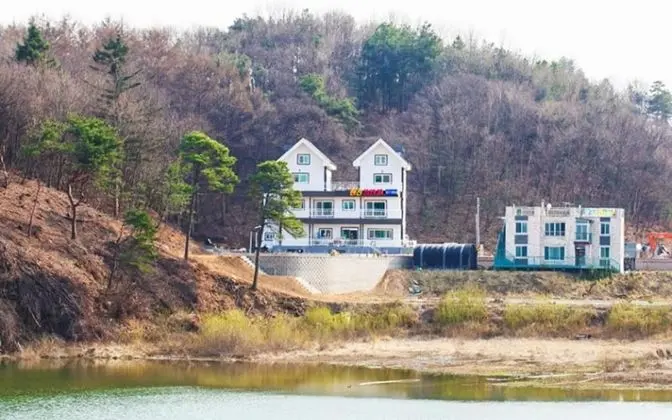 Anseong Pension Ddeulanche