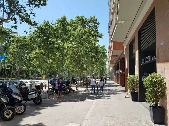 ANT Hostel Barcelona - Dış Mekan