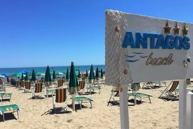 Antagos - Plaj