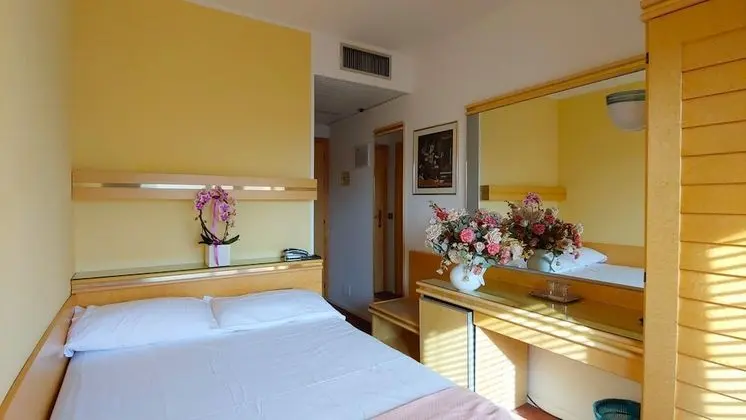 Hotel Antares