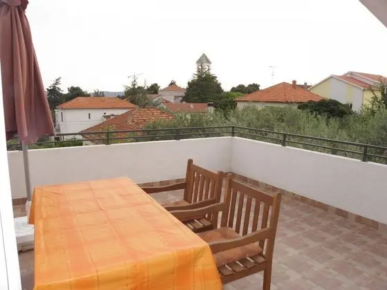 Ante - Free Parking - A1