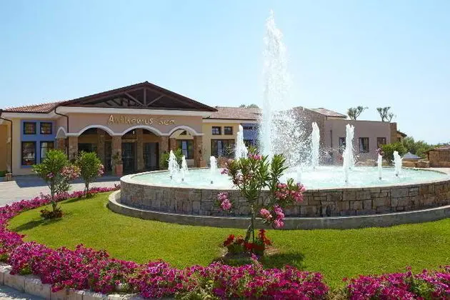 Anthemus Sea Beach Hotel & Spa