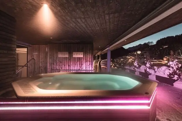 Anthony's Life & Style Hotel - Havuz