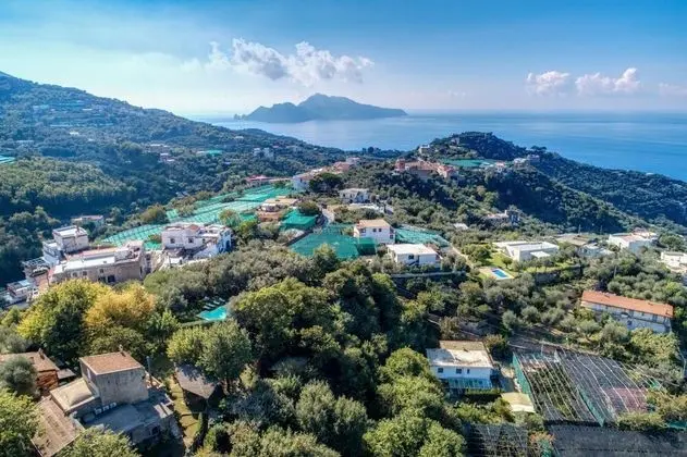 Villa Antica Il Monticello Large Garden Pool and Views