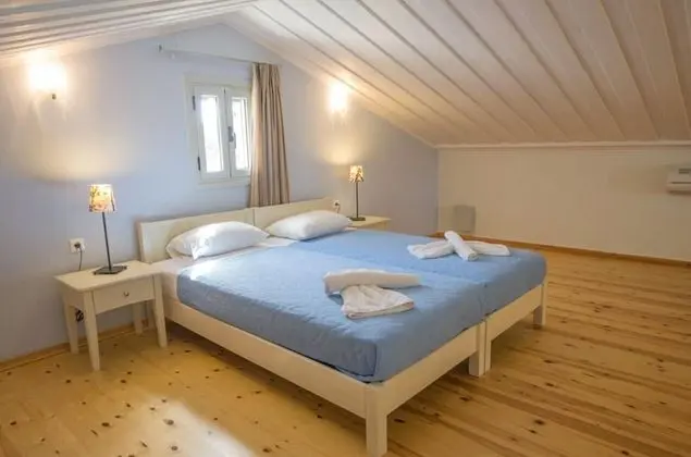 Antigoni Beach House Large Private Pool Walk to Beach Sea Views A C Wifi Car Not Required - 1012 - Oda