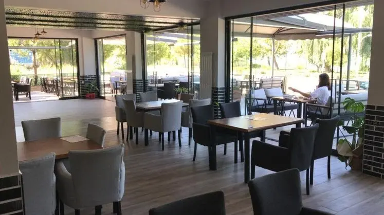 Antigonia Hotel