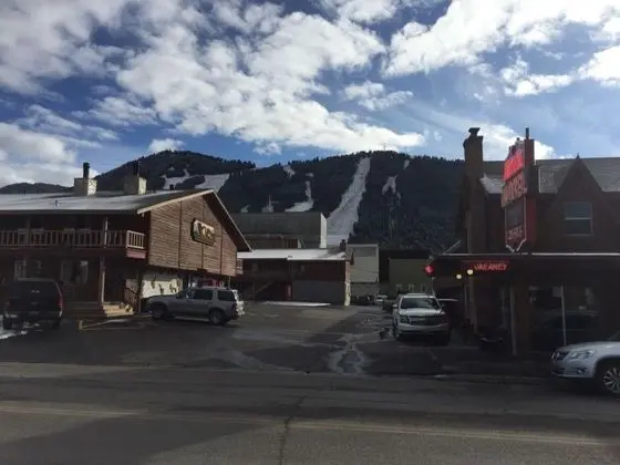 Antler Inn