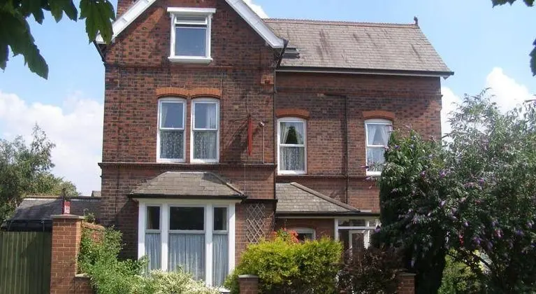 Anton Guest House Bed and Breakfast