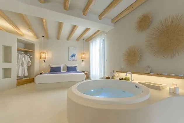 Antony Suites - Adults Only
