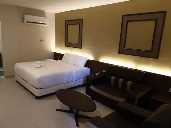 ANTS HOTEL