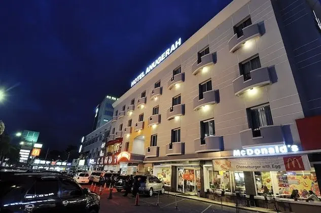 Hotel Anugerah Palembang - Dış Mekan