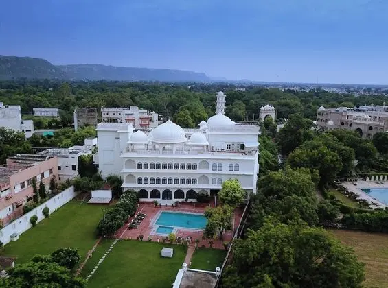 Anuraga Palace
