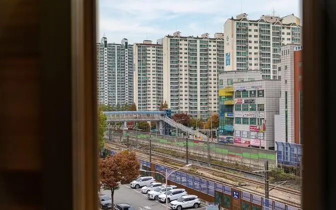 Anyang Donkey Hotel