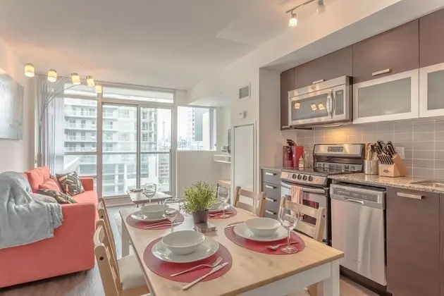 AOC Suites - Luxury Condo - City View - Mutfak
