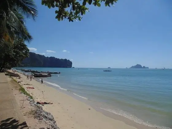 Aonang Cliff Mountain New Resort - Plaj