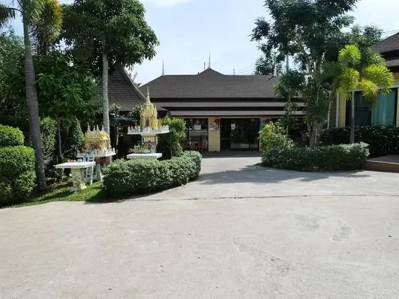 Aonang Oscar Pool Villas