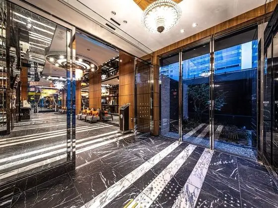 APA Hotel & Resort Hakata Ekihigashi - Lobi