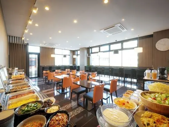 APA Hotel Ibaraki Koga Ekimae - Yerinde Yemek