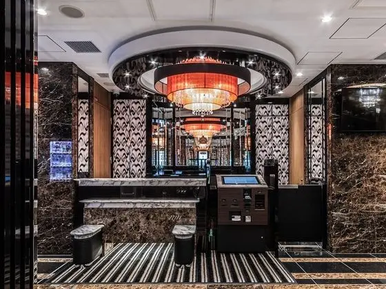 APA Hotel Shin Osaka Esaka Station - Lobi