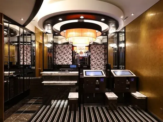 APA Hotel Shinjuku Kabukicho Chuo - Lobi