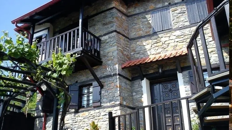 Apalni Cottage