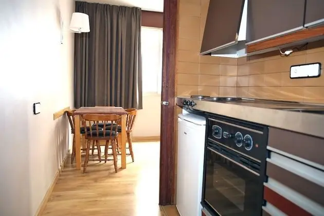 Aparthotel Augusta Barcelona - Mutfak