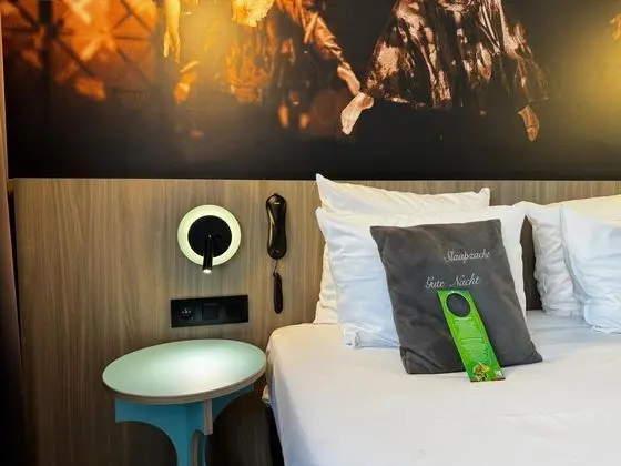 Hotel & Aparthotel Casteau Resort Mons - Oda