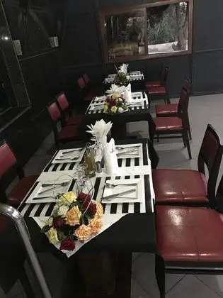Aparthotel & Hotel Doha - Yerinde Yemek