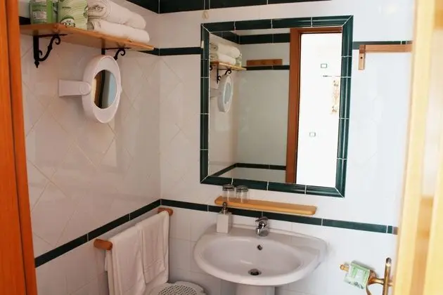 Aparthotel Domus De Janas Sul Mare