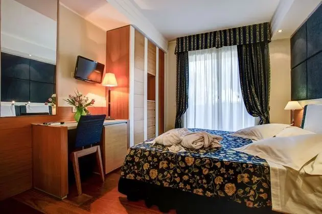 Aparthotel England - Oda