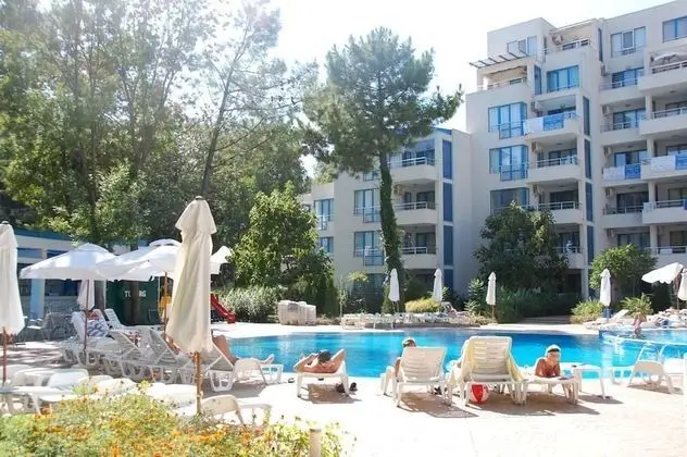 Apart Hotel Excelsior Apartment - Havuz