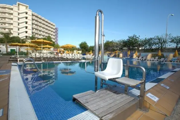 Aparthotel Green Field - Havuz