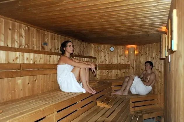 Aparthotel Helvetia Intergolf - Spa