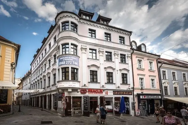 Apart-Hostel ZERO - Dış Mekan