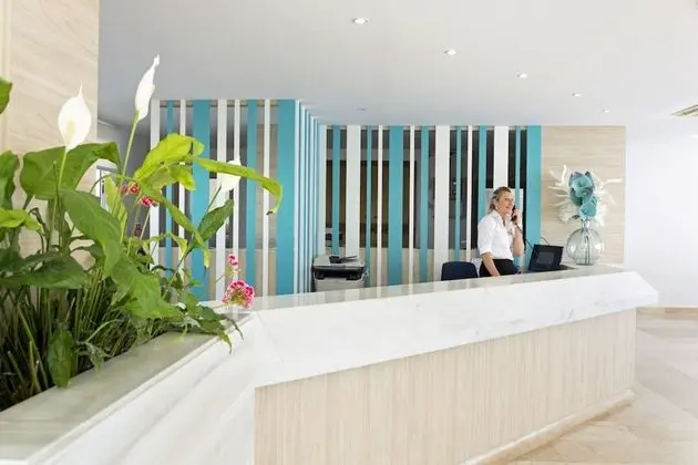 Aparthotel HSM Calas Park - All Inclusive - Lobi