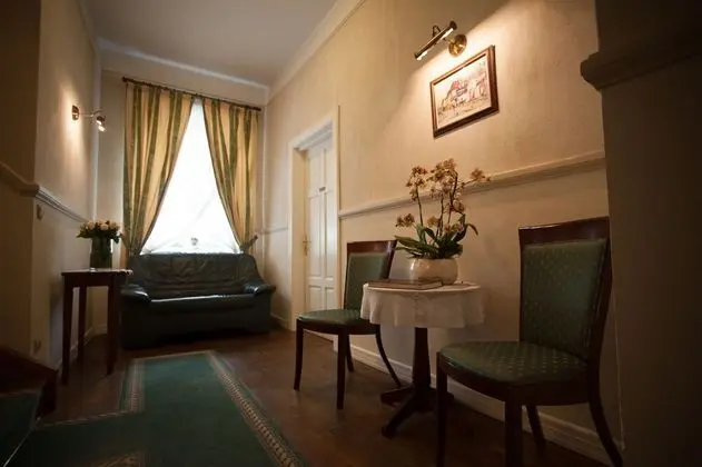 Aparthotel Karmel - Lobi
