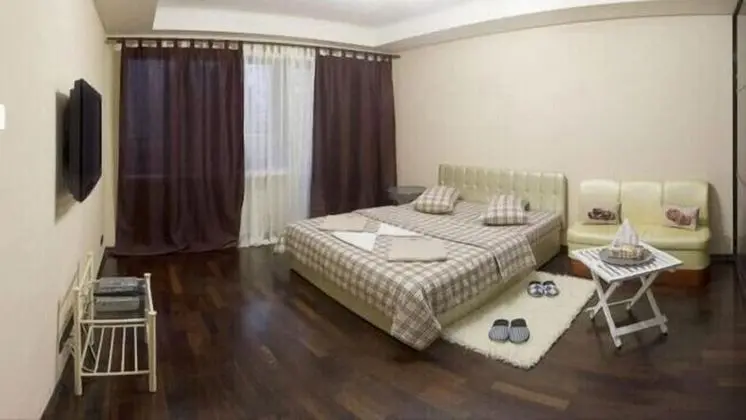 Apart Kiev Saksaganskogo 87